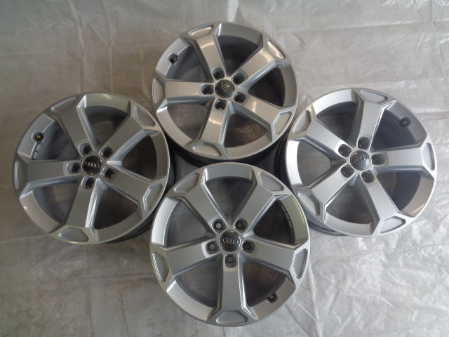 1x Alufelge 17 Zoll 7.0" 5x112 45ET 81A071497A Audi Q2 Rim Wheel FEL3212609288rt