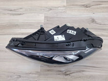 Laden Sie das Bild in den Galerie-Viewer, Frontscheinwerfer Mercedes-Benz W177 A1779063705 LED Links Headlight SCH9015397075fw