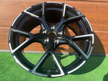 Laden Sie das Bild in den Galerie-Viewer, 1x Alufelge 19 Zoll 8.0&quot; 5x112 46ET 8Y0601025CA Audi A3 Rim Wheel