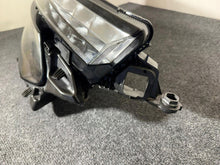 Laden Sie das Bild in den Galerie-Viewer, Frontscheinwerfer Skoda Kamiq Nw4 655941016B 655941015B LED Ein Satz Headlight SCH1869216891hc