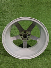 Laden Sie das Bild in den Galerie-Viewer, 1x Alufelge 16 Zoll 6.5" 5x112 43ET Silber 6L0601025L Seat I Ibiza Rim Wheel FEL7971817916bh
