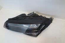 Laden Sie das Bild in den Galerie-Viewer, Frontscheinwerfer Skoda Superb III 3V1941015C Links Scheinwerfer Headlight