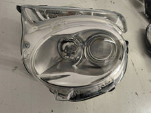 Load image into Gallery viewer, Frontscheinwerfer Citroën C1 II 811500H170 90026272 Links Scheinwerfer Headlight SCH6256884228ed