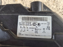 Laden Sie das Bild in den Galerie-Viewer, Frontscheinwerfer Skoda Superb III 3V1941016 Xenon Rechts Scheinwerfer Headlight