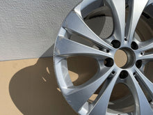 Load image into Gallery viewer, 1x Alufelge 17 Zoll 7.5&quot; 5x112 52,5ET A2464010800 Mercedes-Benz Cla Rim Wheel