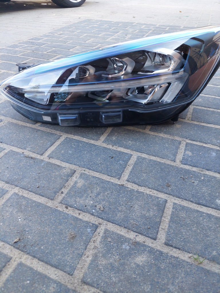 Frontscheinwerfer Ford Focus MX7B13E015-EB Full LED Rechts oder Links SCH7646009340ul