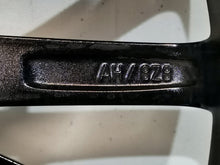 Laden Sie das Bild in den Galerie-Viewer, 1x Alufelge 17 Zoll 7.0&quot; 5x100 46ET 5JA601025AJ Skoda Fabia Iii Rim Wheel