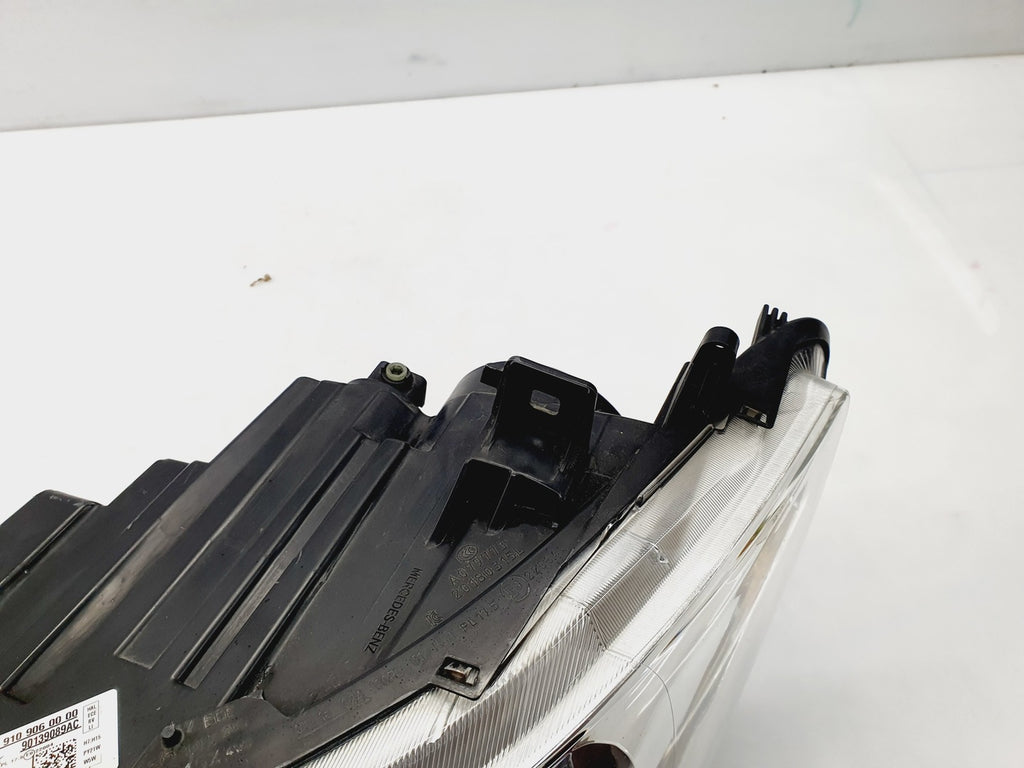 Frontscheinwerfer Mercedes-Benz Sprinter A9109060000 Rechts Headlight SCH9077808334eq