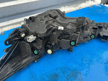 Laden Sie das Bild in den Galerie-Viewer, Frontscheinwerfer Toyota Corolla OOR3018 Rechts Scheinwerfer Headlight SCH2918774189mm