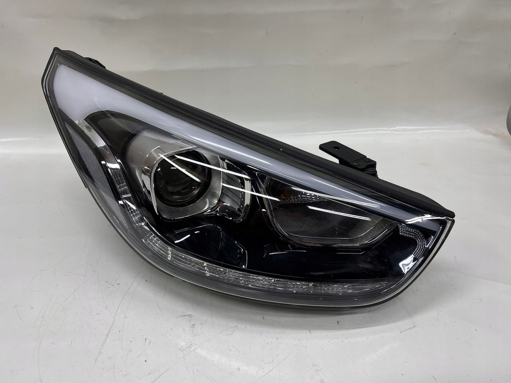 Frontscheinwerfer Hyundai Ix35 92102-2 92102-2YXXX LED Rechts Headlight SCH5351922535jq