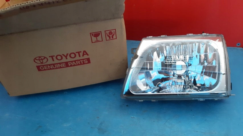 Frontscheinwerfer Toyota Hilux VI 81170-35340 6F9880741G0445110262 Links SCH4657238770nw