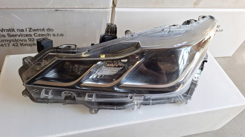 Frontscheinwerfer Toyota Corolla 81150-02T31-00 Links Scheinwerfer Headlight SCH8840971550nv