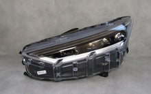 Laden Sie das Bild in den Galerie-Viewer, Frontscheinwerfer Ford LJ8B13035BG LED Links Scheinwerfer Headlight SCH4105153375er