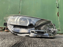 Laden Sie das Bild in den Galerie-Viewer, Frontscheinwerfer Toyota Auris 90070909 8111002K30 Rechts Scheinwerfer Headlight SCH3015425764zi