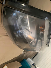 Laden Sie das Bild in den Galerie-Viewer, Frontscheinwerfer VW T5 7E1941016D Ein Stück (Rechts oder Links) Headlight