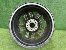 Load image into Gallery viewer, 1x Alufelge 16 Zoll 6.5" 5x114.3 50ET Glanz Graphit 52910G4200 Hyundai Ix35 Mg FEL3196550603tv