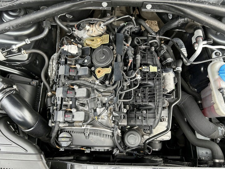 Motor Audi A5 A4 CNCB 2.0 180PS 132kW 85TKm 2013 Benzin Engine Komplett MOT8134646120dl