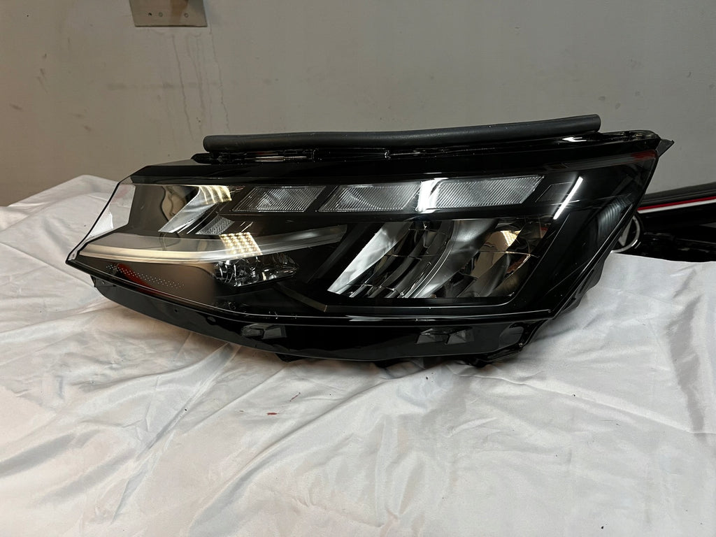 Frontscheinwerfer VW Transporter 7T1941035AE Links Scheinwerfer Headlight