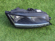 Laden Sie das Bild in den Galerie-Viewer, Frontscheinwerfer Skoda Fabia III 6V1941016D Vorderseite Scheinwerfer Headlight SCH3158437474dm