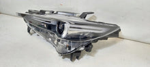 Laden Sie das Bild in den Galerie-Viewer, Frontscheinwerfer Mazda K124-51040 Links Scheinwerfer Headlight