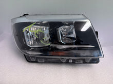 Laden Sie das Bild in den Galerie-Viewer, Frontscheinwerfer VW Crafter 7C1941006B Rechts Scheinwerfer Headlight SCH3494162110ab