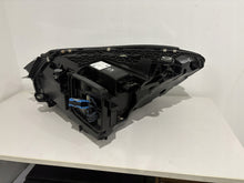 Laden Sie das Bild in den Galerie-Viewer, Frontscheinwerfer Mercedes-Benz Eqs A2979061202 LED Rechts Headlight SCH5256105229fd