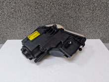 Laden Sie das Bild in den Galerie-Viewer, Frontscheinwerfer VW Touran 1T1941754A Rechts Scheinwerfer Headlight SCH6099951444gc