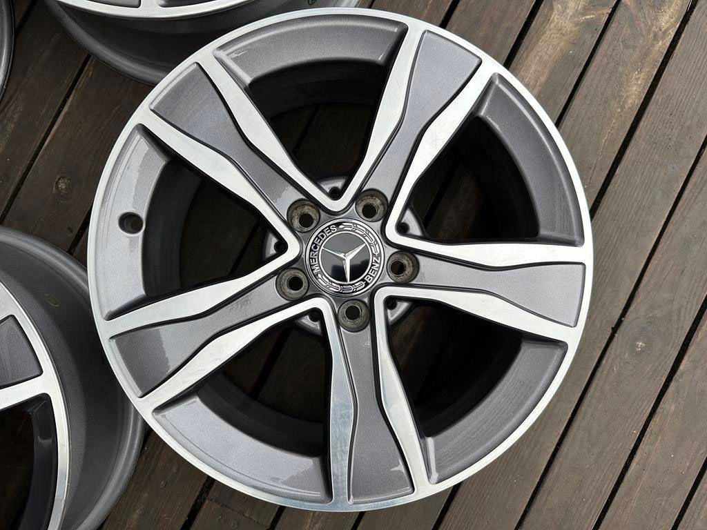 4x Alufelge 17 Zoll 7.0" 5x112 48 5ET A2054010800 Mercedes-Benz C Class W205 FEL7007701870st