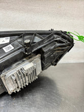Laden Sie das Bild in den Galerie-Viewer, Frontscheinwerfer Mercedes-Benz W177 A1779064703 Full LED Links Headlight SCH2277507951ta