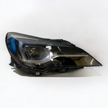 Laden Sie das Bild in den Galerie-Viewer, Frontscheinwerfer Opel Astra K 39208461 7963200007 LED Rechts Headlight