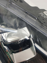Laden Sie das Bild in den Galerie-Viewer, Frontscheinwerfer Ford Kuga III LV4B-13E016-AN L90188364 LED Rechts Headlight SCH6828690939wv