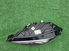 Laden Sie das Bild in den Galerie-Viewer, Frontscheinwerfer Mercedes-Benz W177 A1779064703 Links Scheinwerfer Headlight SCH2493388161ht