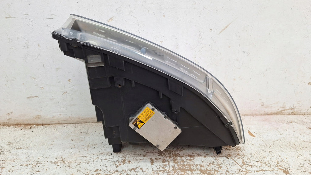 Frontscheinwerfer VW T5 Xenon Ein Stück (Rechts oder Links) Headlight SCH3582677991ie