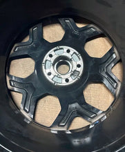 Load image into Gallery viewer, 1x Alufelge 18 Zoll 8.0" 5x108 48ET Glanz Schwarz 9843281680 Citroën I Astra L FEL4360485458qc