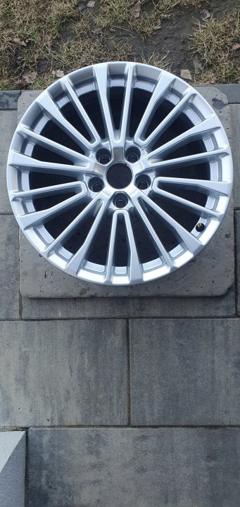 1x Alufelge 18 Zoll 8.0" 5x112 39ET Glanz Silber 4K0601025CC Audi A6 Allroad A4 FEL8118402276dg