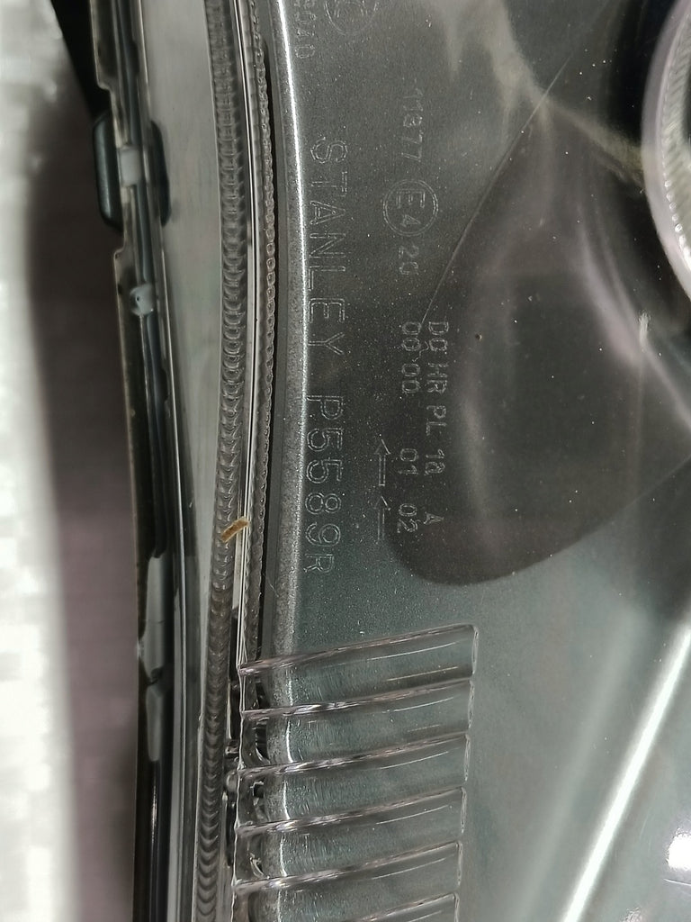 Frontscheinwerfer Mitsubishi Outlander II P5584R Xenon Rechts Headlight