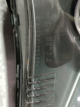 Laden Sie das Bild in den Galerie-Viewer, Frontscheinwerfer Mitsubishi Outlander II P5584R Xenon Rechts Headlight