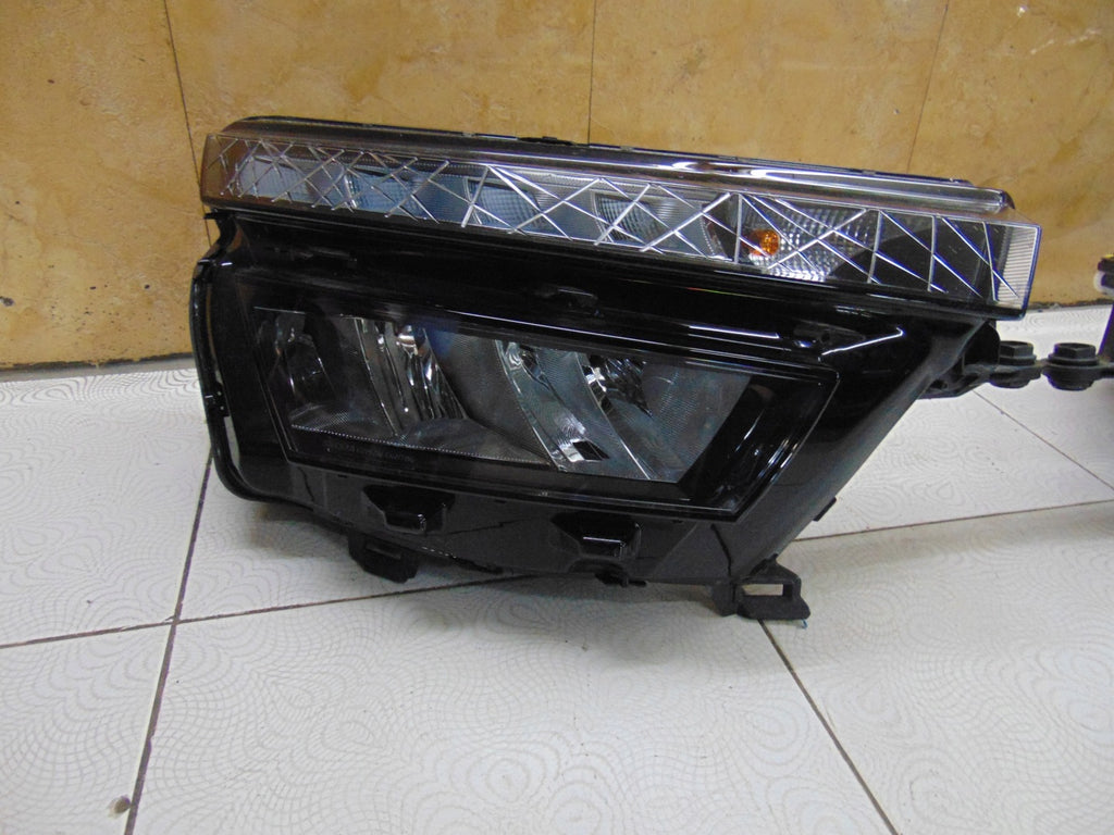 Frontscheinwerfer Skoda Kamiq 11282685631 Ein Satz Scheinwerfer Headlight SCH4270412251jw