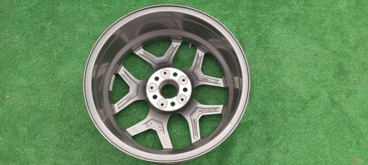 1x Alufelge 18 Zoll 5x112 5A324D5 BMW 5 G31 G30 Rim Wheel FEL6101438488ol