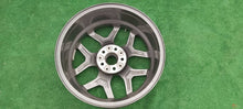 Laden Sie das Bild in den Galerie-Viewer, 1x Alufelge 18 Zoll 5x112 5A324D5 BMW 5 G31 G30 Rim Wheel FEL6101438488ol