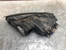 Load image into Gallery viewer, Frontscheinwerfer Audi A8 4E0907813 5DV088290 Bi-Xenon Rechts Headlight