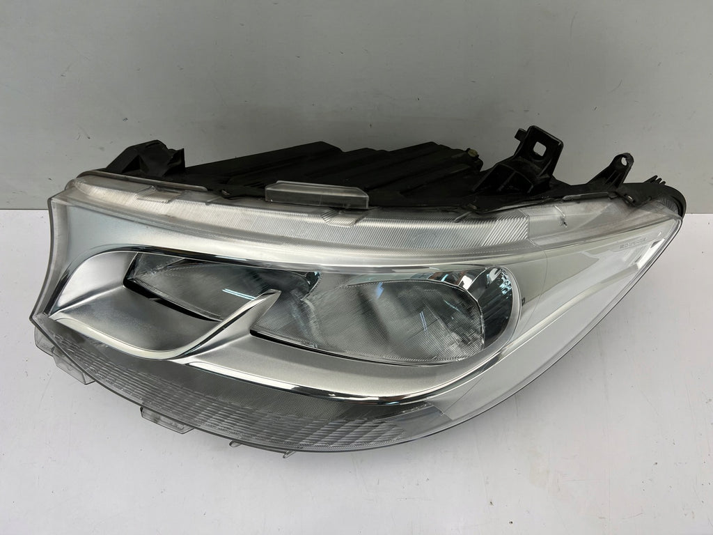Frontscheinwerfer Mercedes-Benz Sprinter A9109060000 Links Headlight