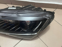 Laden Sie das Bild in den Galerie-Viewer, Frontscheinwerfer Skoda Superb III 3V1941015A Xenon Links Scheinwerfer Headlight
