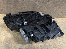 Laden Sie das Bild in den Galerie-Viewer, Frontscheinwerfer BMW 5 G31 G30 5A388C7 5A388C8 Full LED Ein Satz Headlight SCH6207241382hp