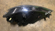 Load image into Gallery viewer, Frontscheinwerfer BMW X6 E71 7271362 Xenon Rechts Scheinwerfer Headlight SCH7493602278fi