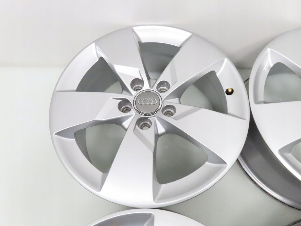 4x Alufelge 17 Zoll 7.0" 5x112 47ET Glanz Silber 8S0601025J Audi Tt Rim Wheel FEL9258570011jd