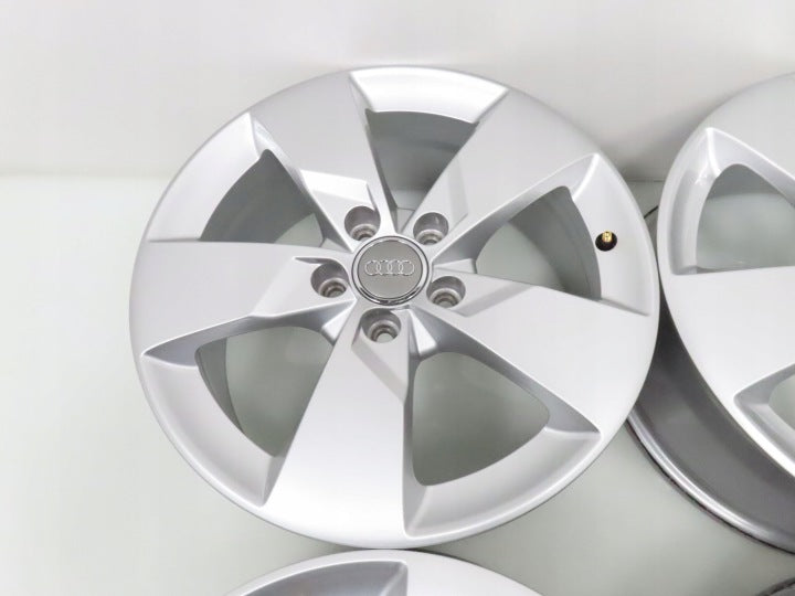 4x Alufelge 17 Zoll 7.0" 5x112 47ET Glanz Silber 8S0601025J Audi Tt Rim Wheel FEL9258570011jd