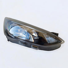 Laden Sie das Bild in den Galerie-Viewer, Frontscheinwerfer Ford Focus MX7B-13E014-CC Rechts Scheinwerfer Headlight