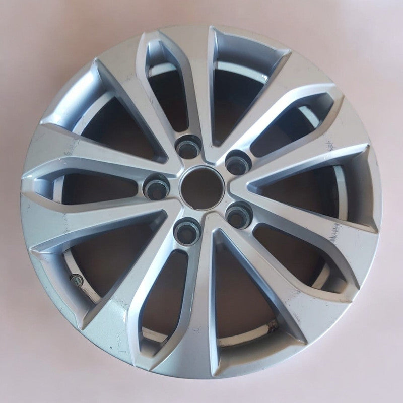 1x Alufelge 16 Zoll 6.5" 5x114.3 44ET Glanz Silber 403004651R Renault Megane Iv