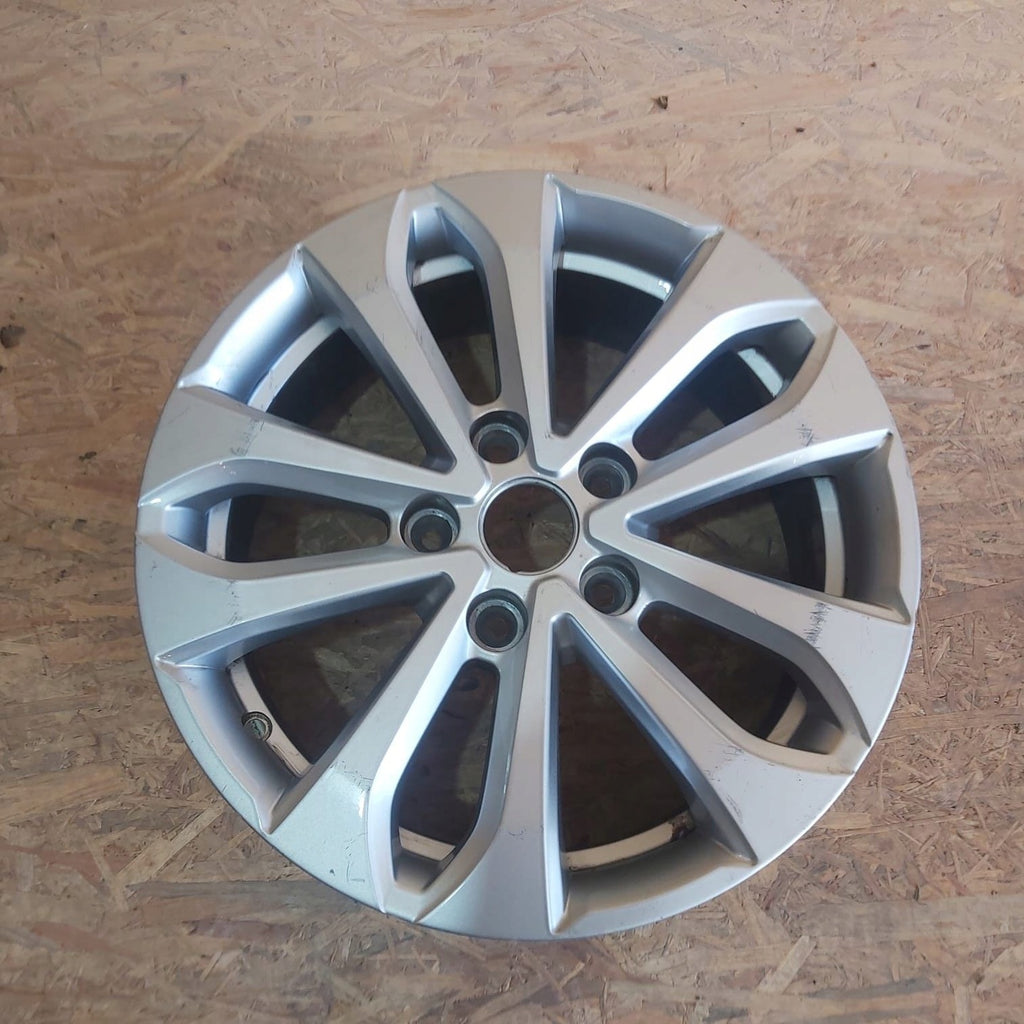 1x Alufelge 16 Zoll 6.5" 5x114.3 44ET Glanz Silber 403004651R Renault Megane Iv